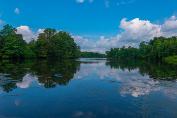 Obraz na płótnie Canvas Marlu Lake in Thompson Park