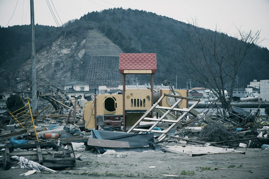 Tsunami : 04/30/2011 Fukushima Japan