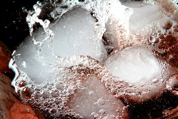 Ice drink / Iced tea is a form of cold tea. Though usually served in a glass with ice, it can also refer to a tea that has been chilled or cooled.