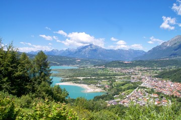 Fototapeta na wymiar Lago Di Santa Croce ed ALpago Panorami