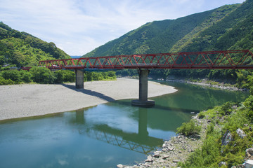 四万十川　Red Iron Bridge in Shimanto river, Kochi, Shikoku, Japan