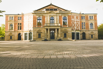 Fototapeta na wymiar Richard-Wagner-Festspielhaus Bayreuth