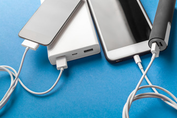 phone mobile connect to battery power bank