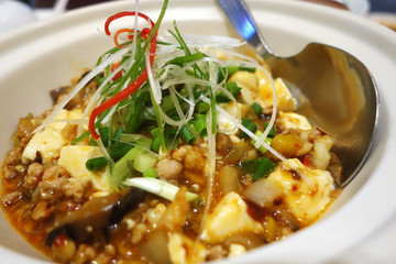 Tofu and mince with hot spicy sauce