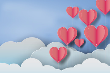 Plakat paper art of red balloon heart on blue sky background,vector
