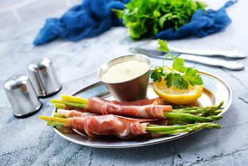 green asparagus