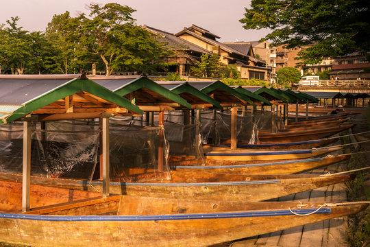 京都 嵐山　屋形船
