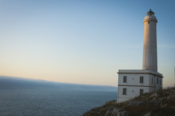 Faro di Capo d'Otranto all'alba