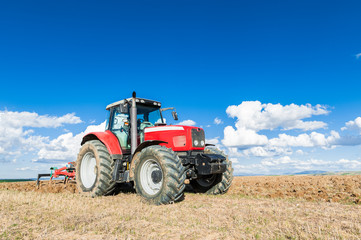 Obraz premium Tractor agrícola