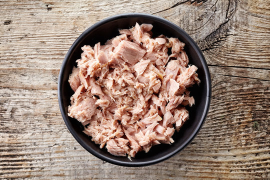 Bowl of canned tuna, from above