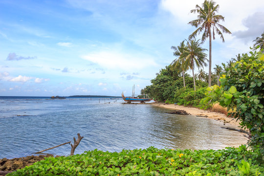 karimunjawa indonesia java beach coastline rocks