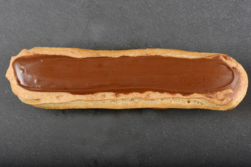 éclair au chocolat
