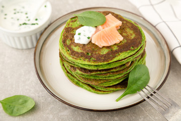 Spinach ricotta pancakes with salted salmon