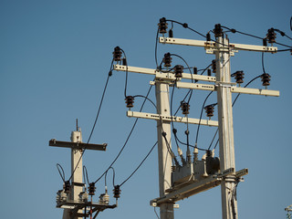 Insulation and switches in a power plant
