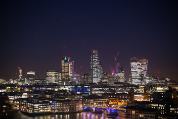 Fototapeta na wymiar London cityscape by night 1