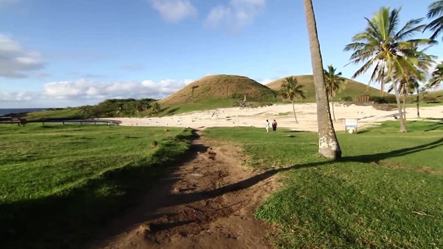 Rapanui beach walk