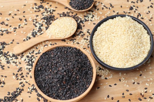 Black and white sesame seeds