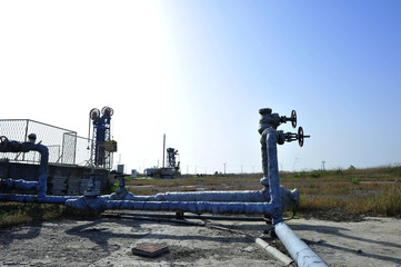 The pipe and valve oil fields