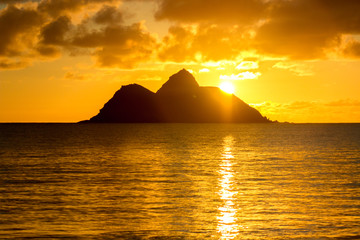 Fototapeta premium Sunrise at Lanikai Beach