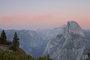 Obraz premium Tenaya canyon, Half Dome and Cloud's Rest from Glacier Point, Yosemite, California, USA