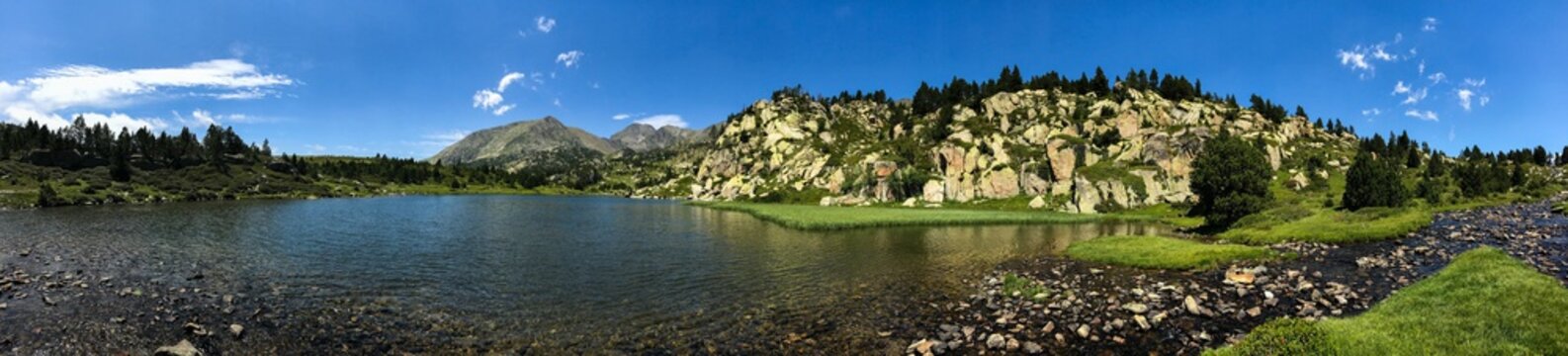 Lac des Bouillouses et lacs du Carlit