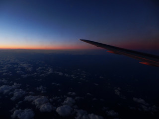 夕暮れのフライト