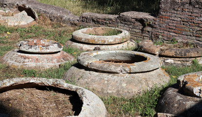 Fototapeta premium ancient roman amphora ground