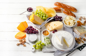 Cheese plate served with grapes