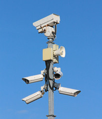 surveillance routi&egrave;re