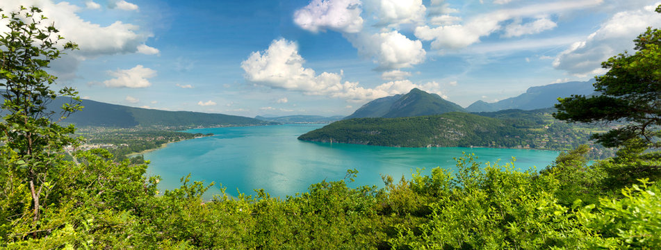 View of the Annecy lake in the french Alps © Philipimage