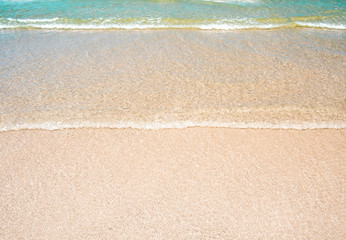 Fototapeta na wymiar Bubble of Sea wave on the beach
