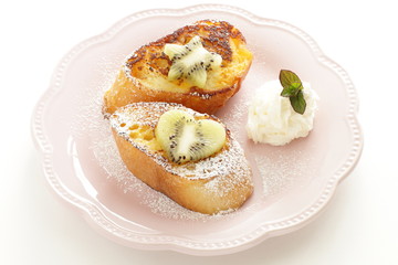 Kiwi fruit on french toast