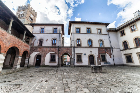 Altopascio, Lucca, Piazza Ospitalieri