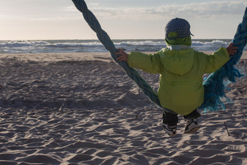 huśtawka na plaży © igrek