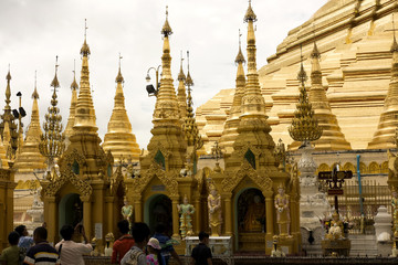 SHWEDADON PAGODA
Main golden pagoda surrounded with small golden pagodas, Shwedagon pagoda, Myanmar.