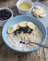 Breakfast: oatmeal with bananas and blueberries