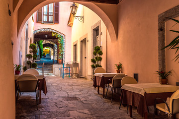 Fototapeta na wymiar Italian street restaurant .