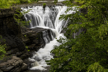 Fototapeta na wymiar Scenic Waterfall - Mine Kill Falls - Catskill Mountains - New York