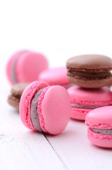 traditional french macarons