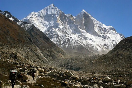Chardham Trek Norther India Bhagirathi Peaks Mana Village Badrinath Ganges Bhojvasa Ama Dablam Nepal