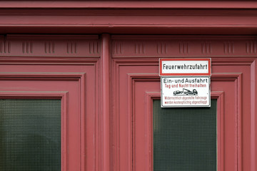 Fototapeta premium feuerwehrzufahrt