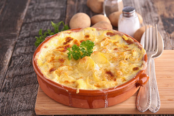 potato gratin with cheese and cream