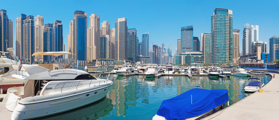 Dubai - The promenade of Marina with the yachts