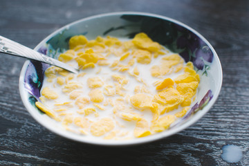 Cornflakes in a bowl