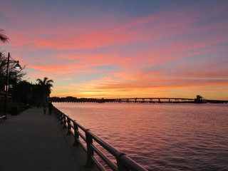 Sun setting at River walk along the Manatee River in Bradenton Florida