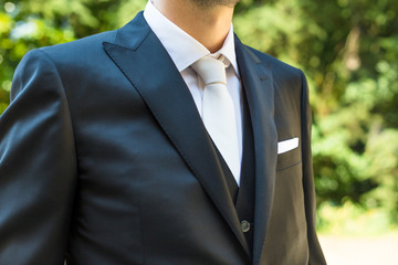 groom tuxedo