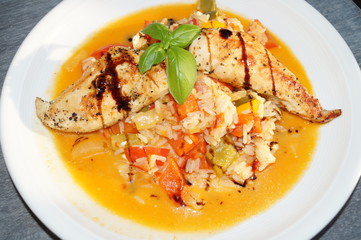 Saffran Hühnchen mit Paprika