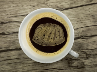 kuchen in Kaffeeschaum