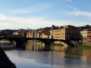 Fototapeta premium Florence: Bridge Over the Arno