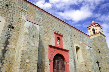 Fototapeta premium Church on the corner in Downtown, Oaxaca